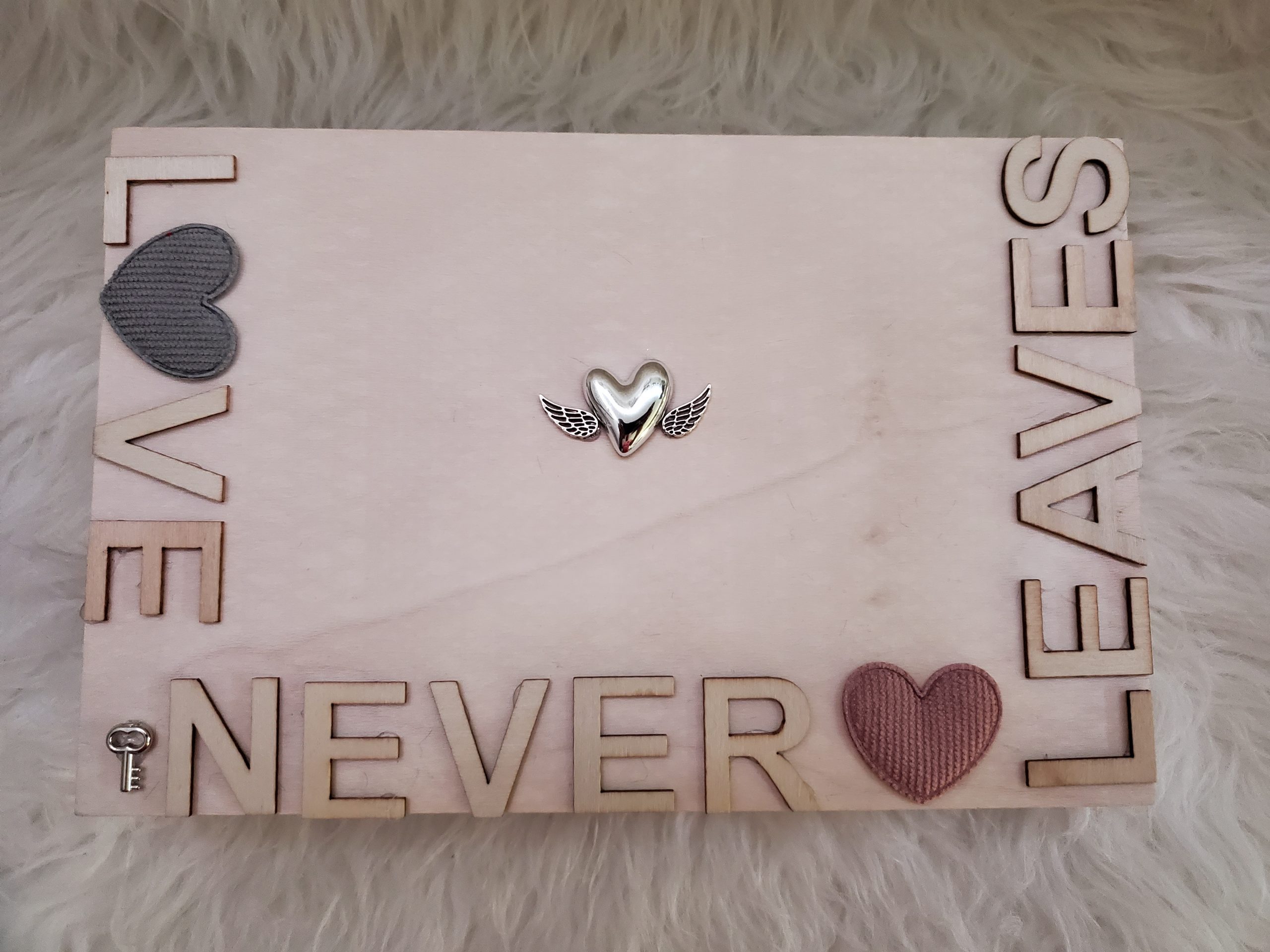 The Love Never Leaves Box - Image 4