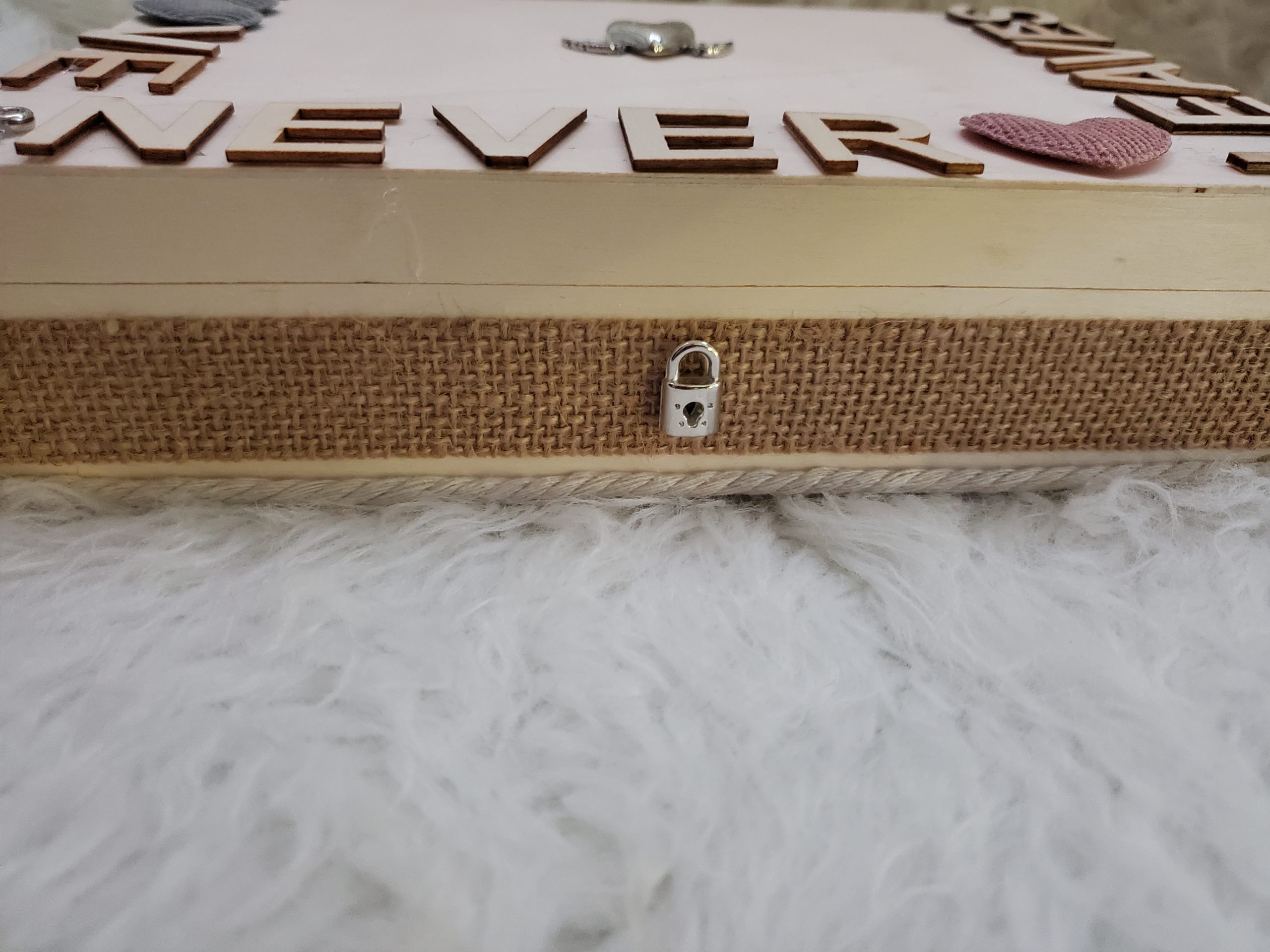 The Love Never Leaves Box - Image 7