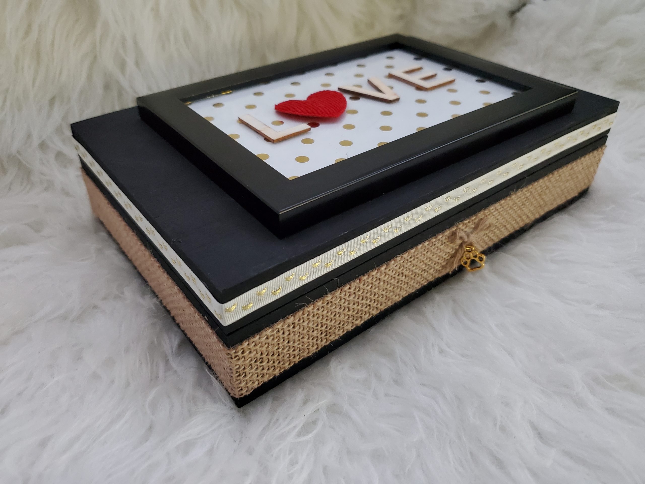 Black Gold Love Keepsake Box - Image 4